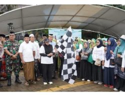 Wabup Intan Lepas Jalan Santai Sarungan, Harlah Ke-103 NU