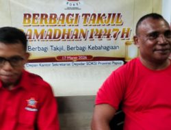 Depidar SOKSI Provinsi Papua Berbagi Kebahagiaan dengan Membagikan 100 Paket Takjil