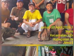 Warga Pesona Gading 1Cibitung Gelar Kerja Bakti Bersihkan Saluran Got